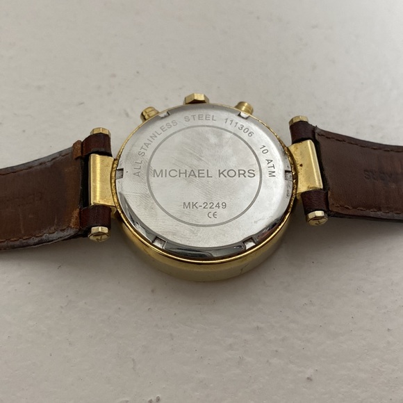 Michael Kors Watch - Picture 6 of 8